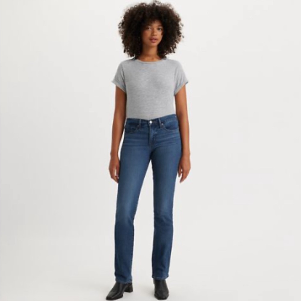 Levi’s 314 Shaping straight jeans, size 30, EUC